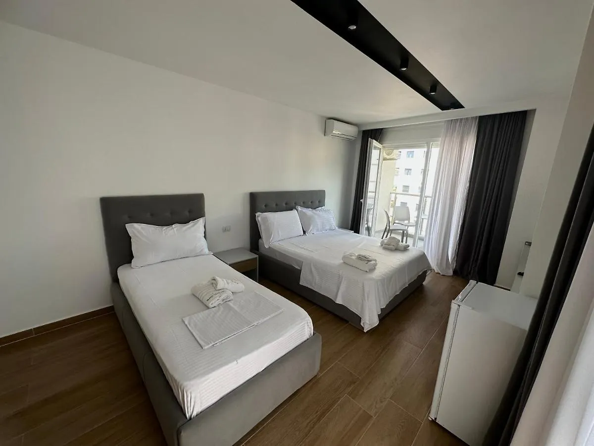 Suite Hotel Shëngjin 4*,