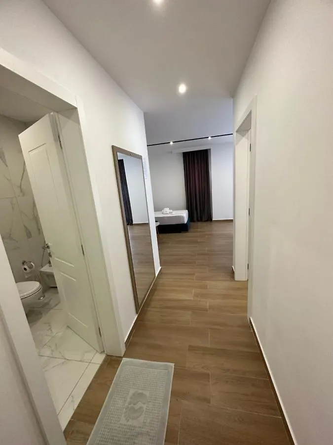 Suite Hotel Shëngjin 4*,