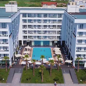 Hotel Delfin Kune, Shëngjin